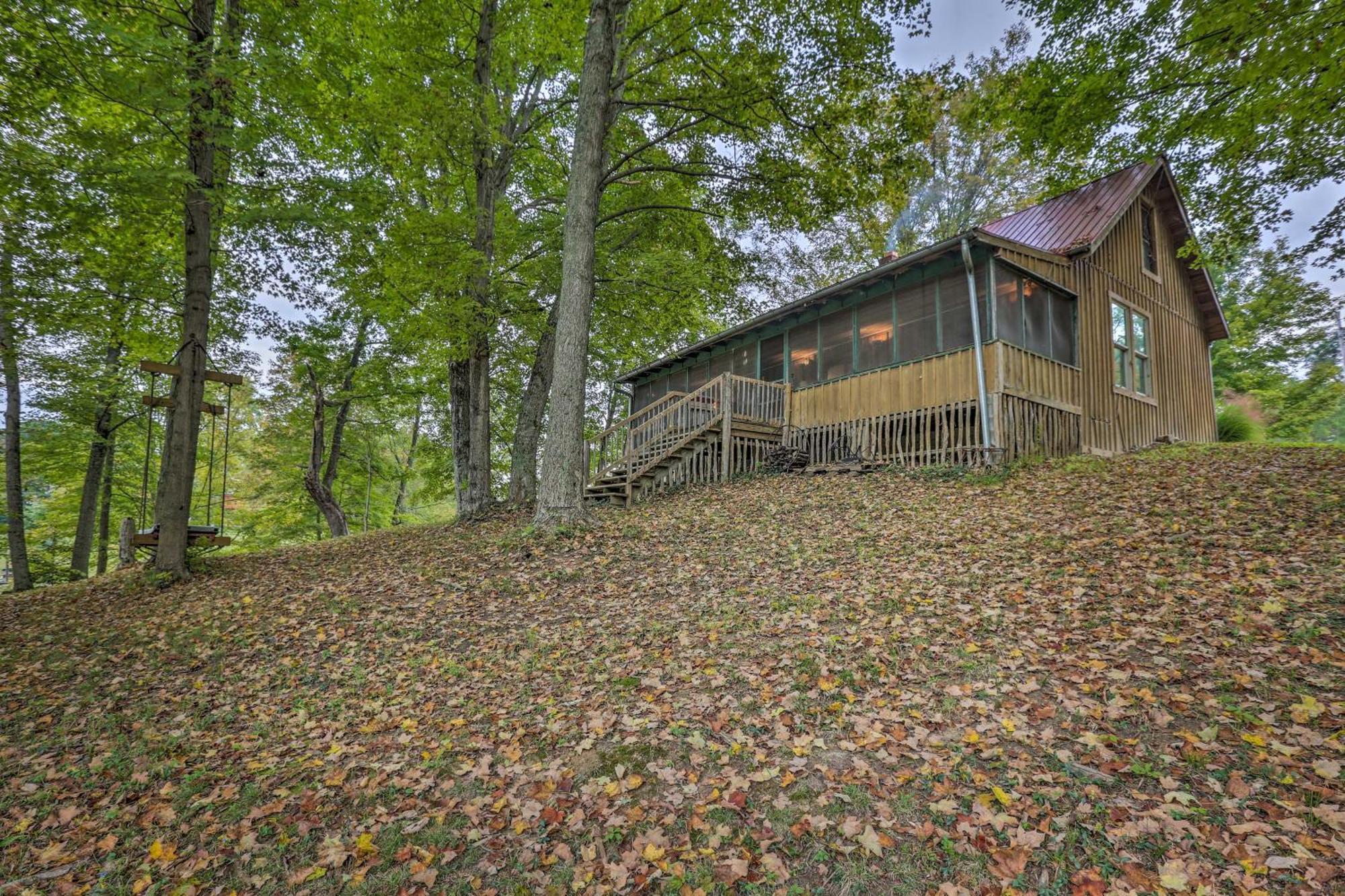 Rustic Cabin In The Woods 2-Acre Fishing Pond! Villa Burlington Bagian luar foto